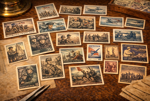Les timbres anciens sur l’armée et la défense